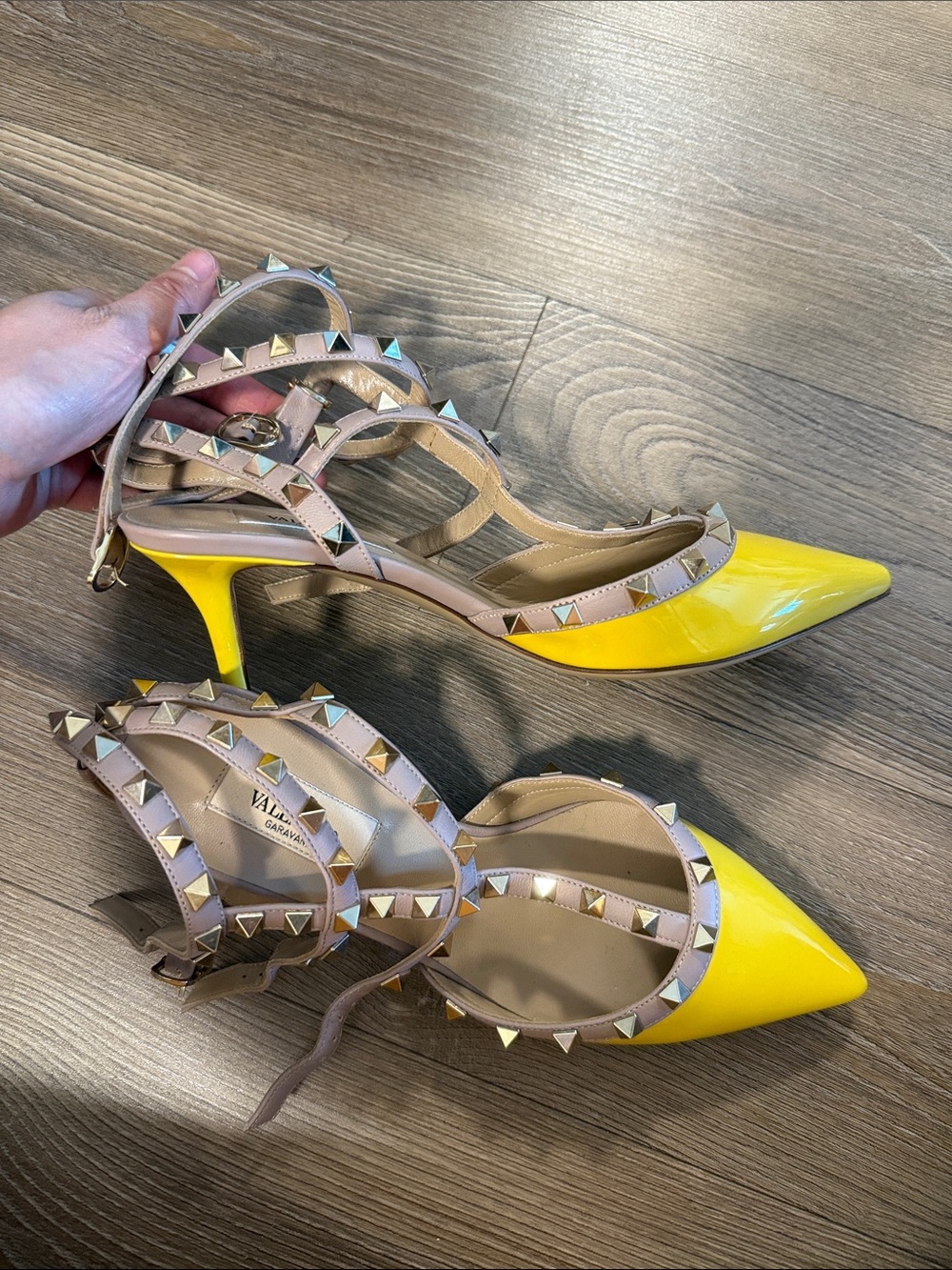 New Valentino yellow patent leather rockstud caged kitten heel sandals